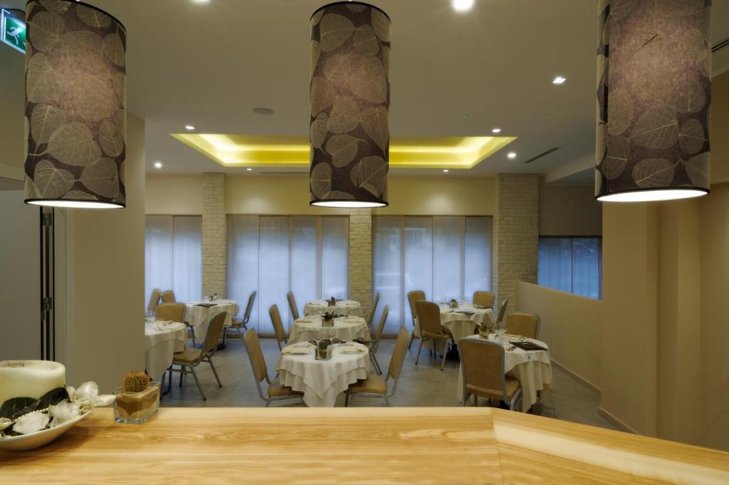 Hotel Enrico Аласио Екстериор снимка